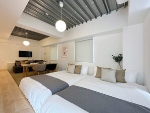Desk, iron/ironing board, WiFi, bed sheets - Studio Apt for 6 Ppl Near Peace Park (Naka Ward, Hiroshima)