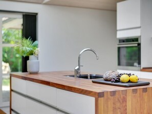 Réfrigérateur, lave-vaisselle