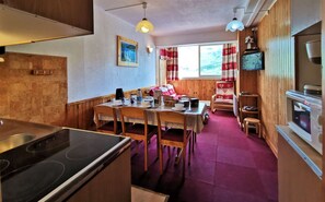 Fridge, microwave, oven, dishwasher - Cozy and functional apartment. 6 people 36 m² facing south, mountain view (VAL THORENS)