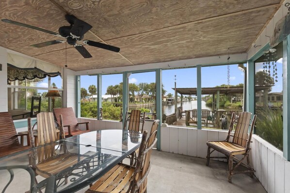 Outdoor dining