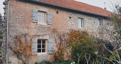 Charmant gite 6 places régions des lacs jura