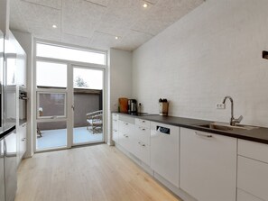 Fridge, microwave, oven, dishwasher - "Klaudius" - 2km from the sea by Interhome (Blokhus)