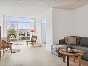 TV - "Klaudius" - 2km from the sea by Interhome (Blokhus)