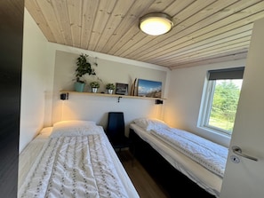 6 bedrooms, WiFi