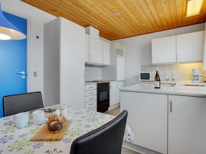 Fridge, microwave, oven, cookware/dishes/utensils