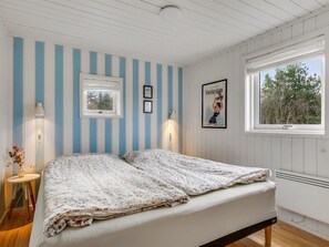 4 bedrooms, WiFi - "Bylgja" - 1.7km from the sea by Interhome (Blokhus)