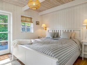 3 bedrooms, Internet