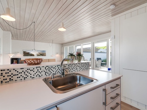 "Ara" - 700m from the sea by Interhome