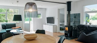 "Hilde" - 1.7km from the sea by Interhome