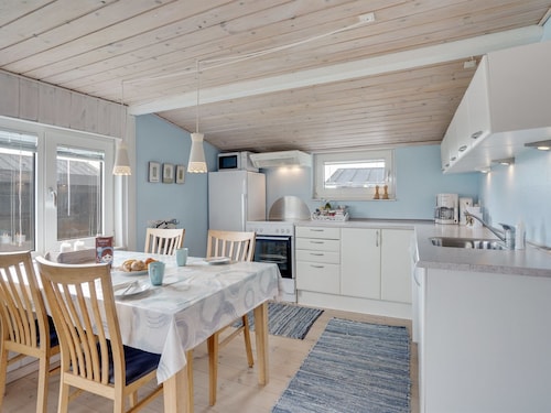 "Aarto" - 250m from the sea by Interhome