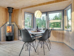 تناول الطعام