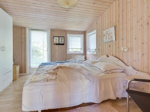 4 bedrooms, WiFi