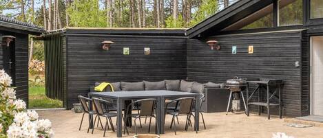 Ulkoruokailutilat