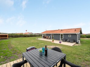 Outdoor dining - "Thamara" - 350m from the sea by Interhome (Harboøre)