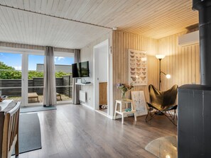 Tv, pejs, dvd-afspiller