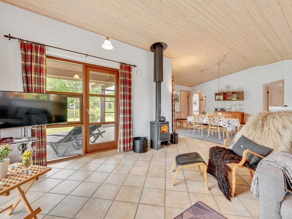 Tv, pejs, dvd-afspiller