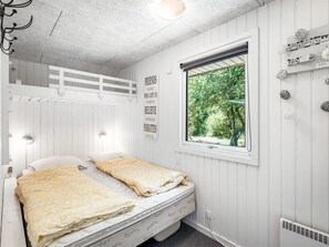 3 bedrooms, Internet