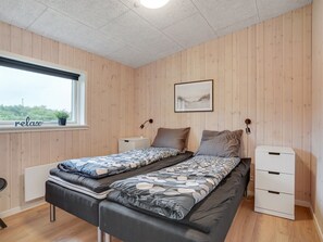 3 bedrooms, internet