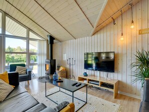 Fernseher, Kamin