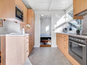 Fridge, microwave, oven, dishwasher - "Arnia" - 30km from the sea by Interhome (Toftlund)