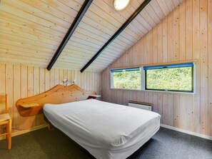 3 bedrooms, Internet