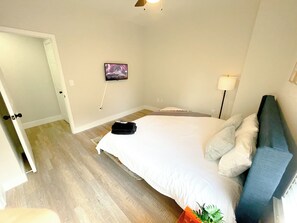 1 室のベッドルーム、アイロン / アイロン台、旅行用ベビーベッド、WiFi (無料)