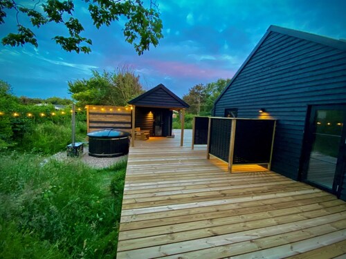 "Henrik" - 100m from the sea by Interhome