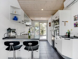 Køleskab, mikrobølgeovn, ovn, opvaskemaskine