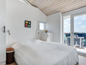 3 bedrooms, WiFi