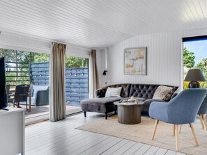 TV, fireplace - "Noralee" - 3.5km from the sea by Interhome (Blokhus)