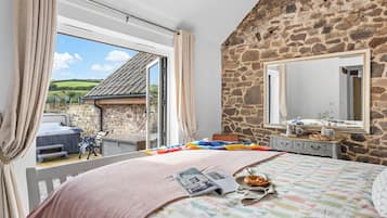 Cottage | 2 bedrooms, individually decorated, individually furnished, free WiFi