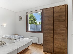 2 bedrooms, WiFi
