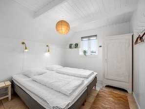 3 bedrooms, WiFi