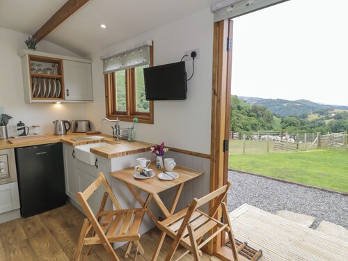 Tan Y Castell Shepherds Hut