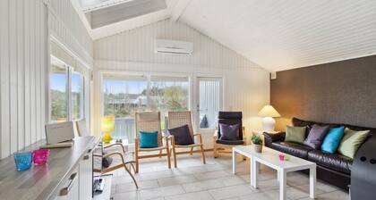 "Iris" - 300m from the sea by Interhome