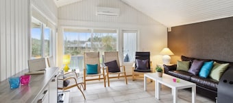 "Iris" - 300m from the sea by Interhome
