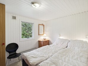 3 bedrooms, Internet