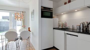 Køleskab, mikrobølgeovn, ovn, opvaskemaskine