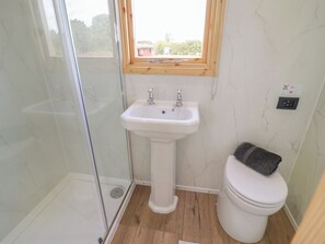 Shower - Shepherds Hut (Scunthorpe)