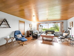 TV, fireplace - "Jalmari" - 3.5km from the sea by Interhome (Rømø)