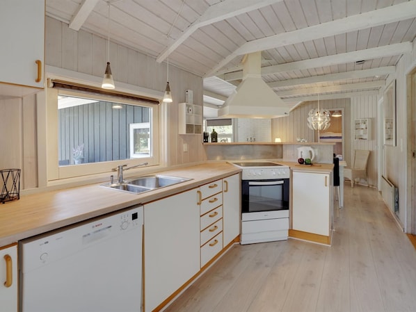 Fridge, oven, dishwasher, highchair
