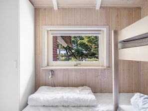 3 bedrooms, Internet