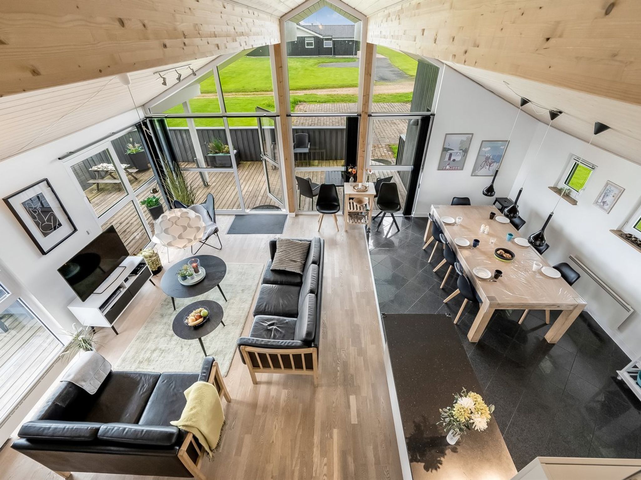 TV, fireplace, DVD player