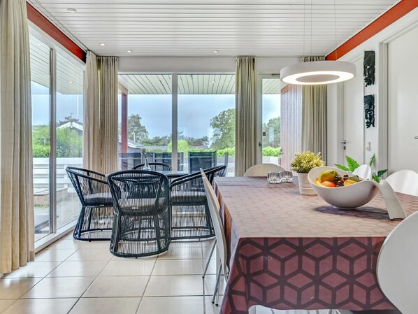 تناول الطعام