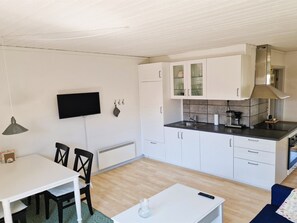 Fridge, microwave, cookware/dishes/utensils