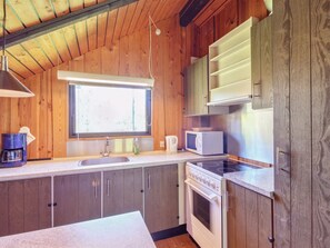 Fridge, microwave, oven, cookware/dishes/utensils