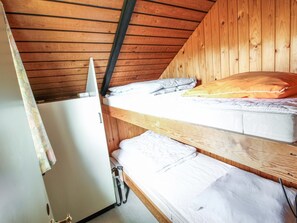 2 bedrooms