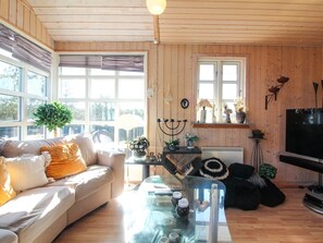 Tv och eldstad