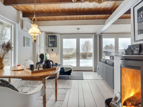 Interior - "Bendine" - 100m to the fjord by Interhome (Storvorde)
