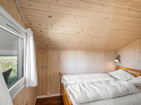 3 bedrooms, Internet